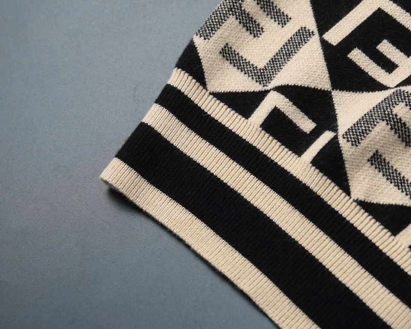Fendi Sweaters Trendsetting 123342