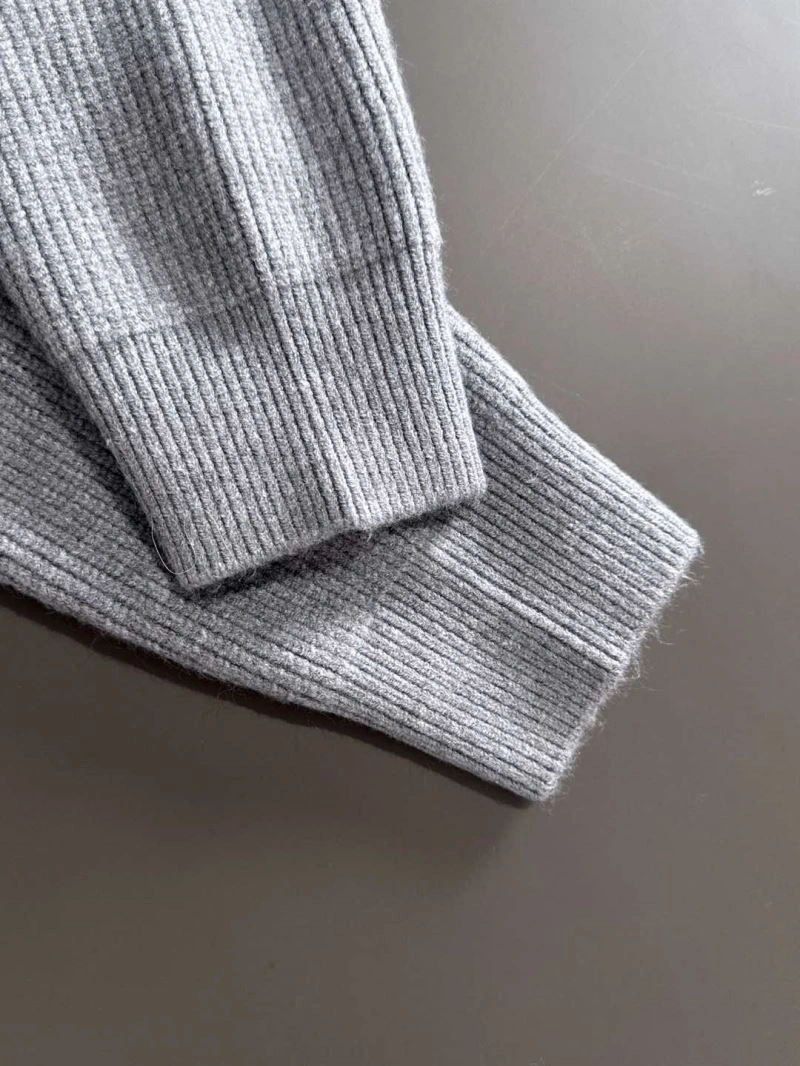 Fendi Sweaters Breathable 123085