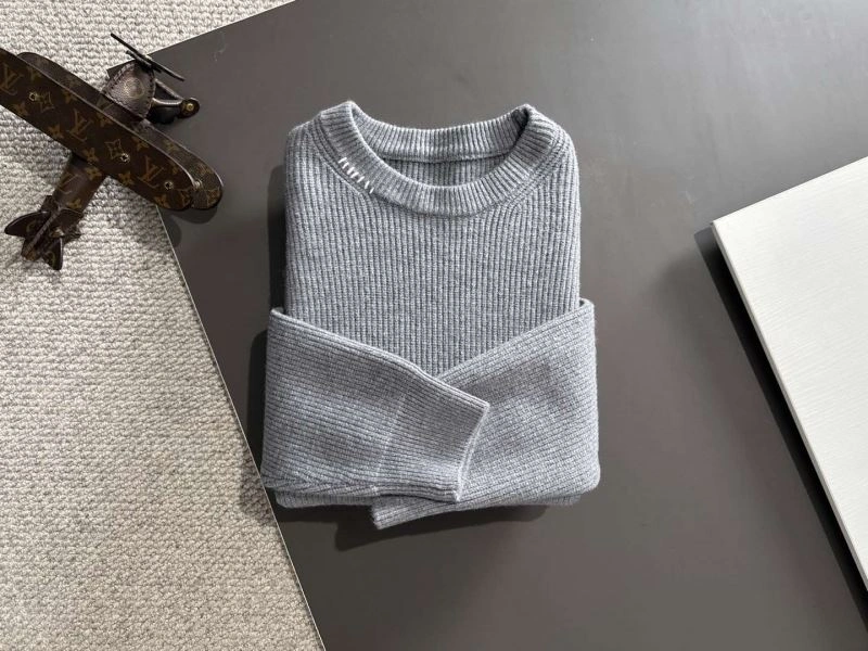 Fendi Sweaters Breathable 123085