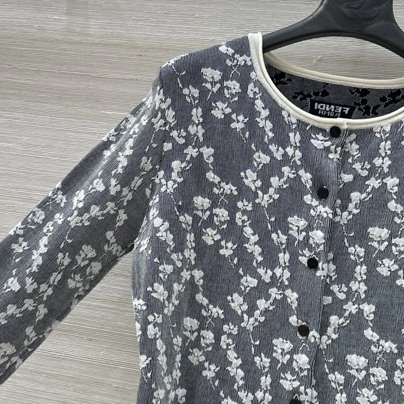 Effortless Fendi Sweaters 120559
