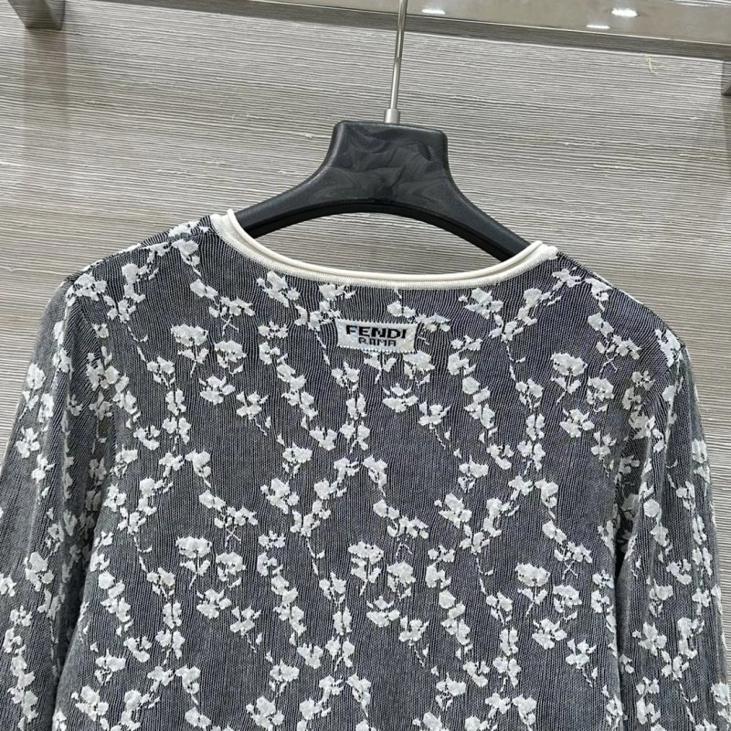 Effortless Fendi Sweaters 120559