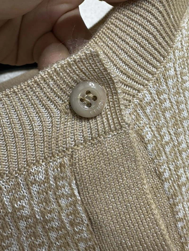 ModernLook Fendi Sweaters 120434