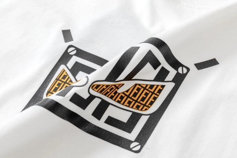 Fendi T-Shirts TimelessDesign 120888