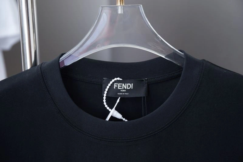 Fashionable Fendi T-Shirts 123082