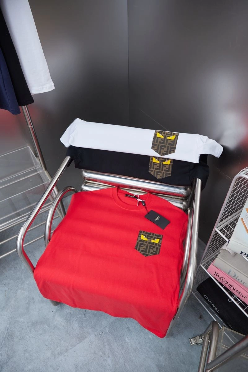 Compact Fendi T-Shirts 123072