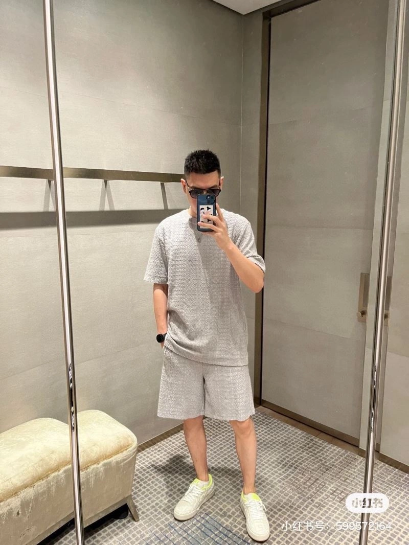 WellDesigned Fendi T-Shirts 123081