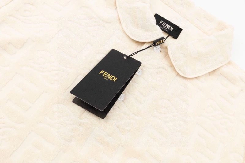 Unisex Fendi T-Shirts 123073