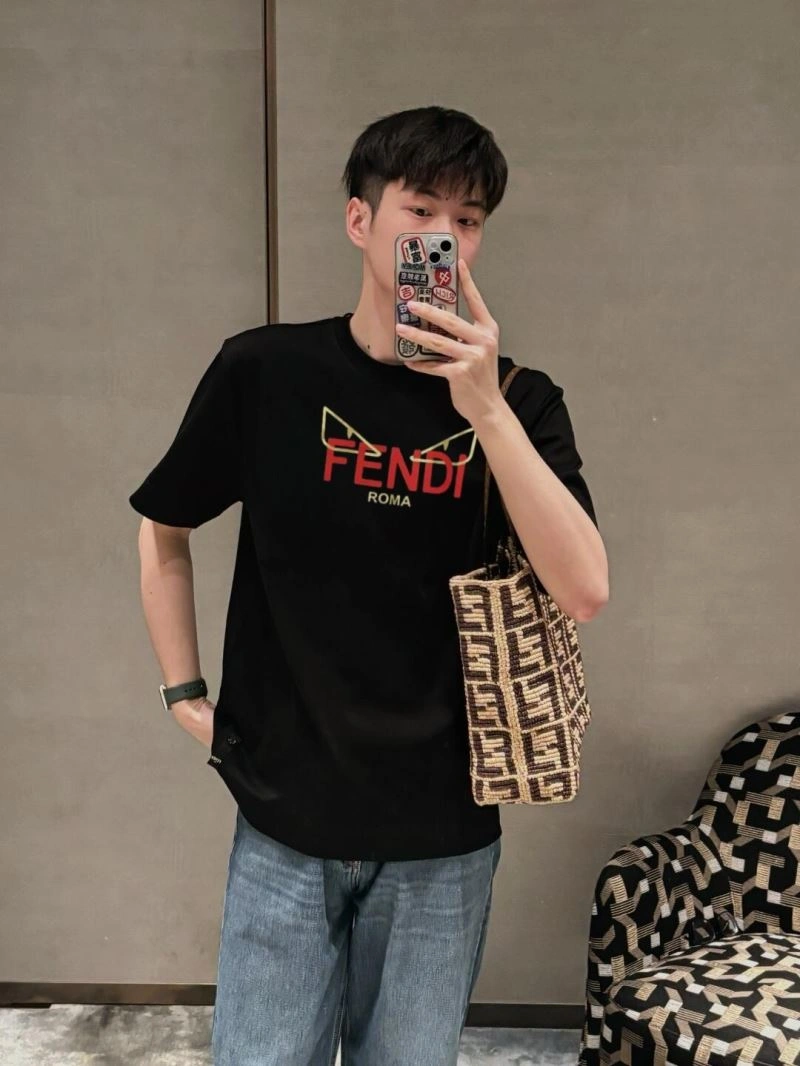 Fendi T-Shirts WrinkleFree 123076