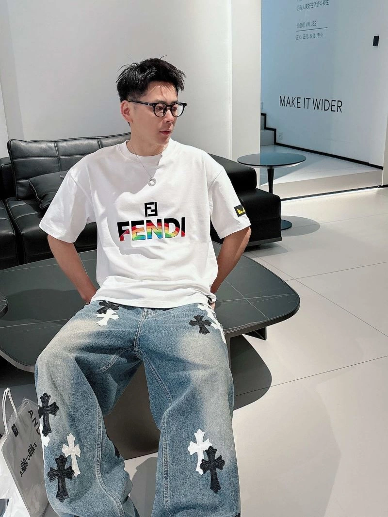 Fendi T-Shirts ComfortFit 123075