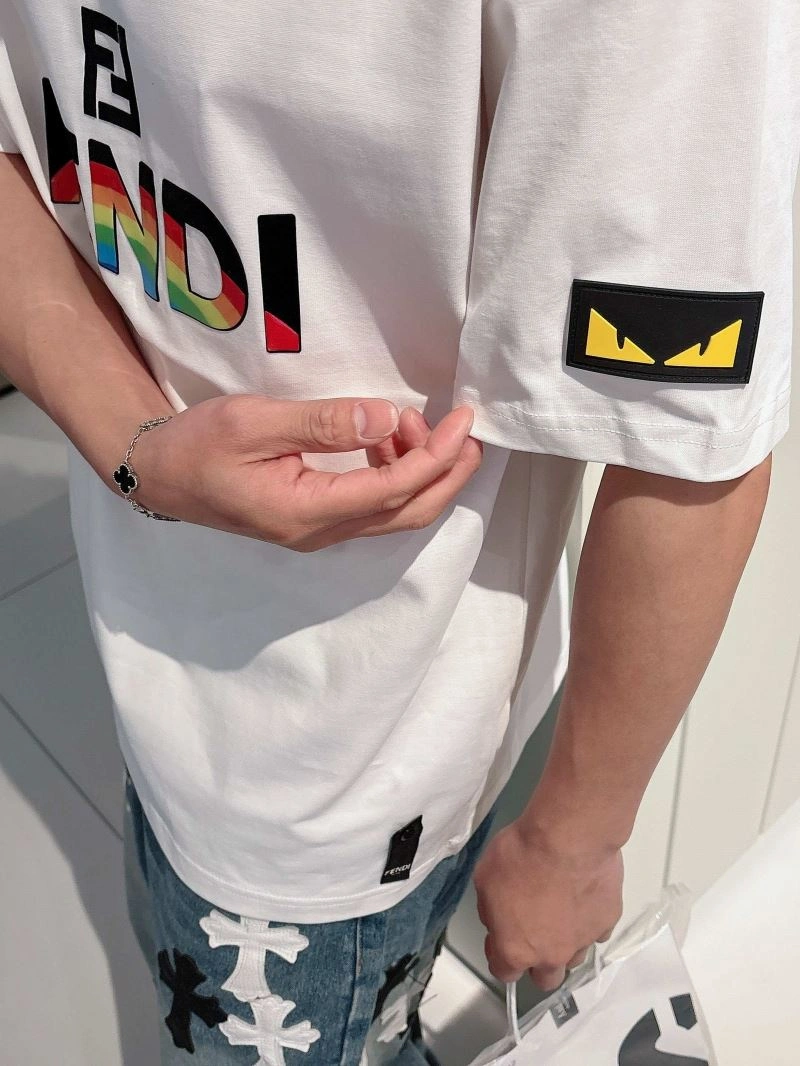 Fendi T-Shirts ComfortFit 123075