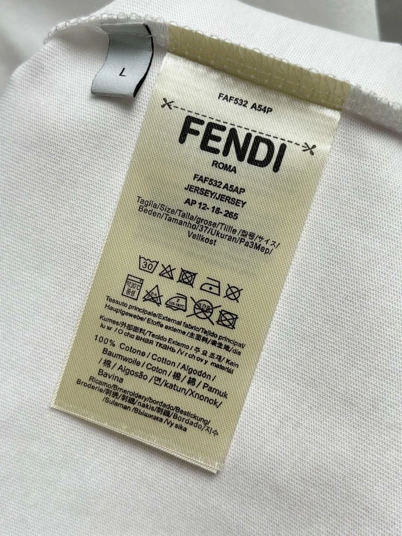 Fendi T-Shirts Refined 123048