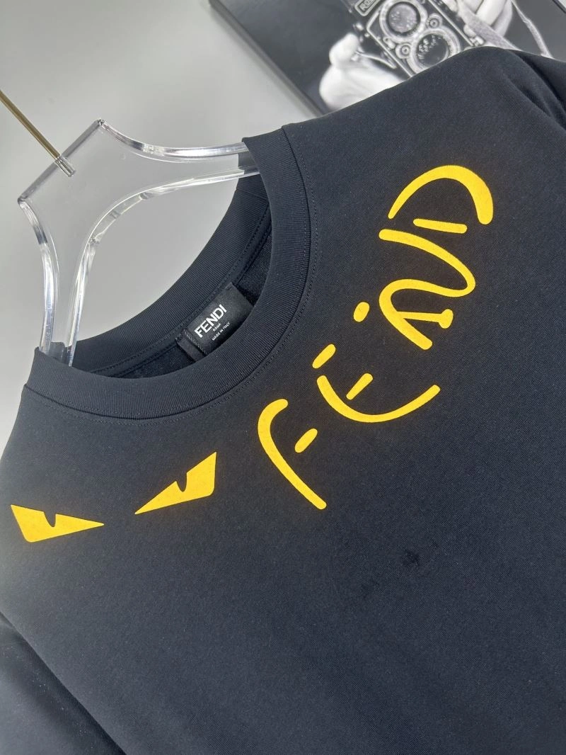 Fendi T-Shirts Breathable 123066