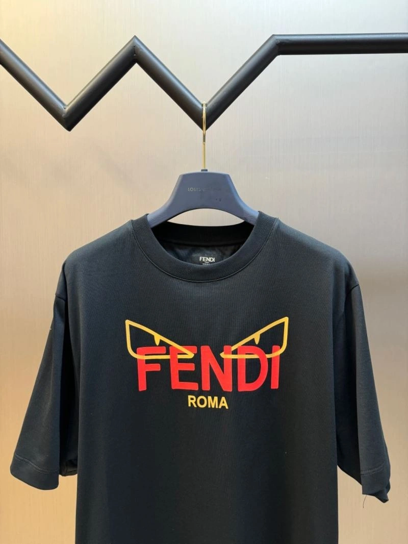 WellDesigned Fendi T-Shirts 123043