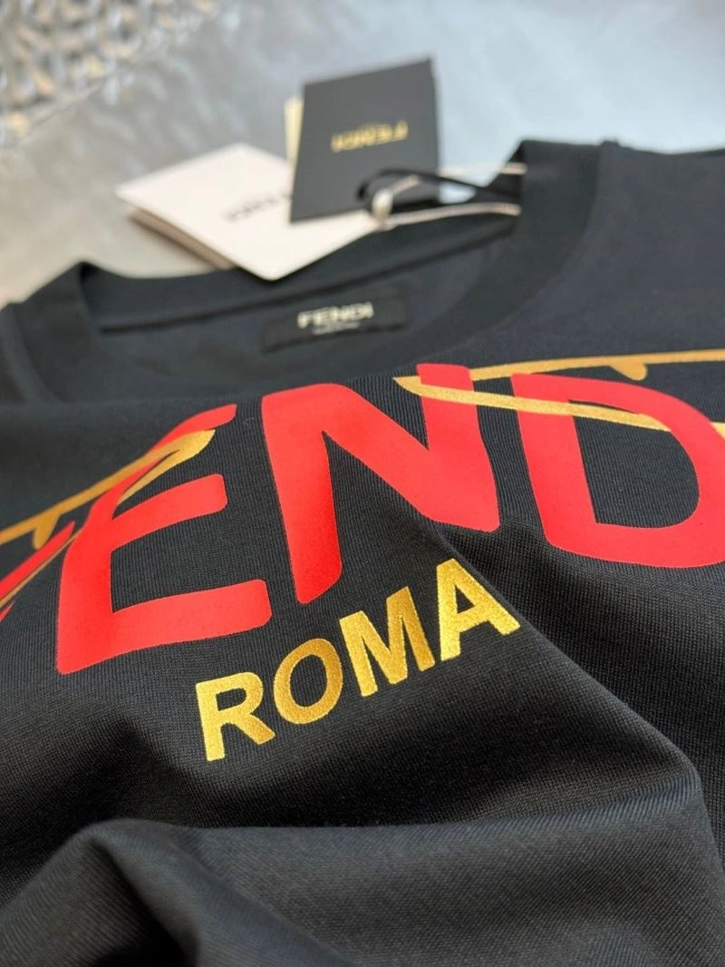 WellDesigned Fendi T-Shirts 123043