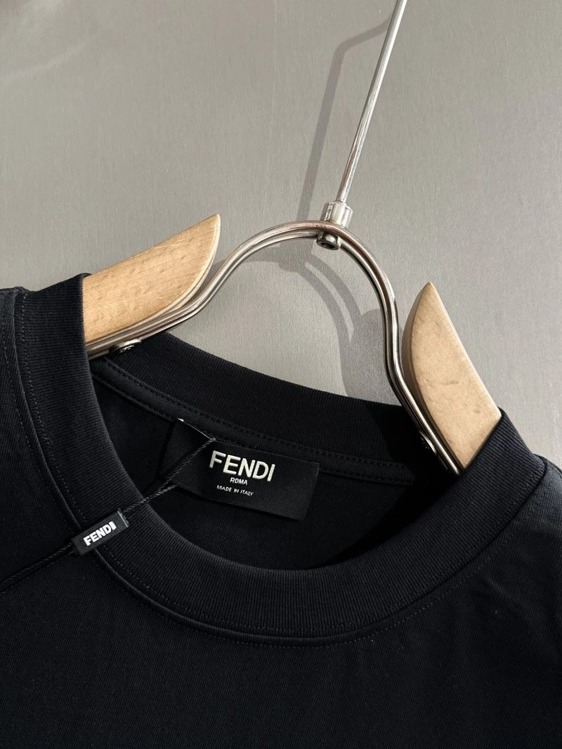 Packable Fendi T-Shirts 123024