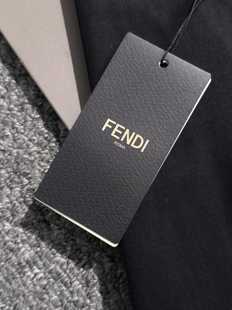 Fendi T-Shirts NewStyle 123032