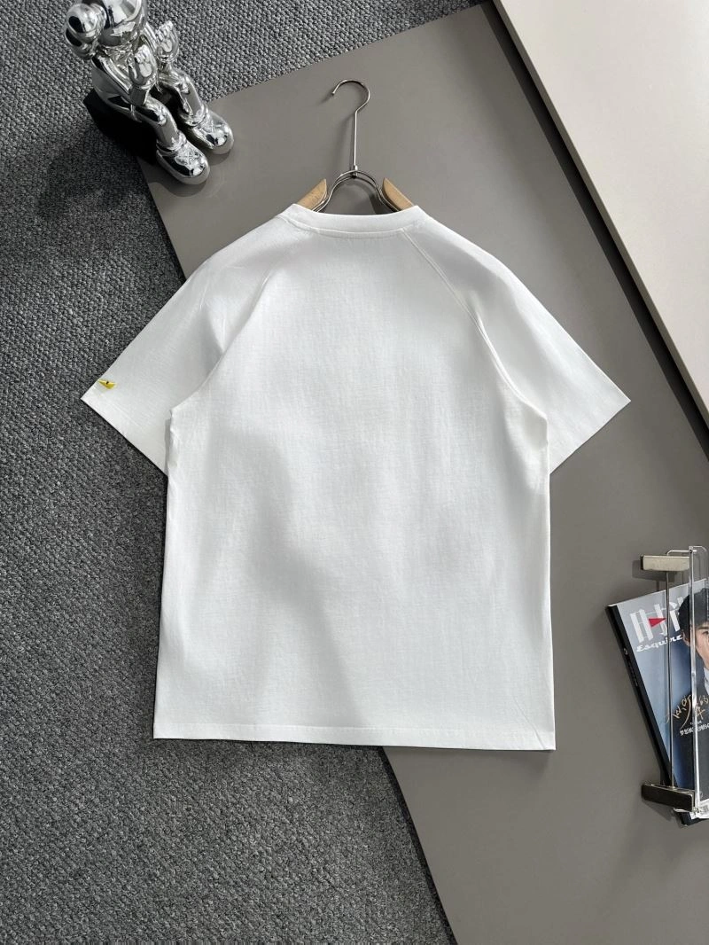 Effortless Fendi T-Shirts 123039