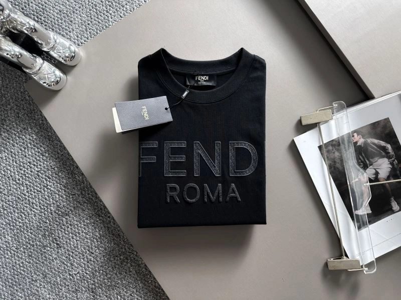 Fendi T-Shirts Original 123025