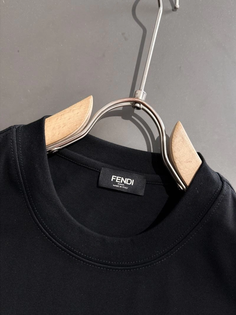 Fendi T-Shirts Snug 123015