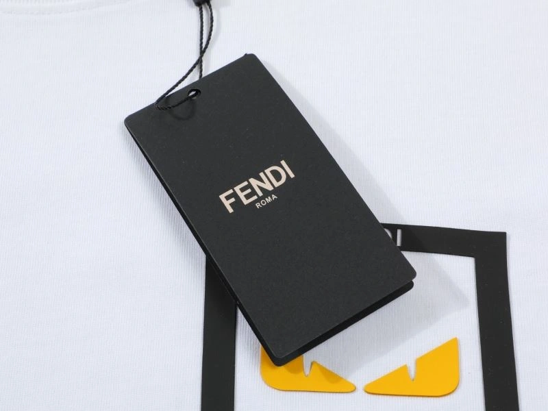 Fendi T-Shirts Breathable 123008