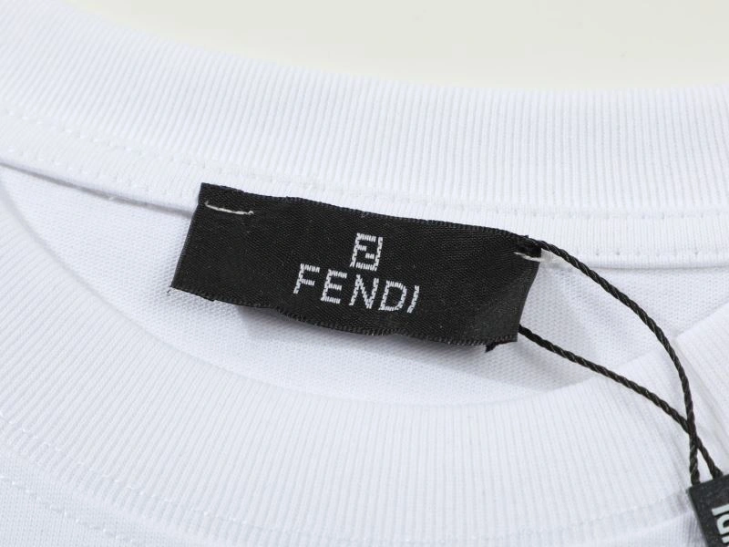 Fendi T-Shirts Breathable 123008