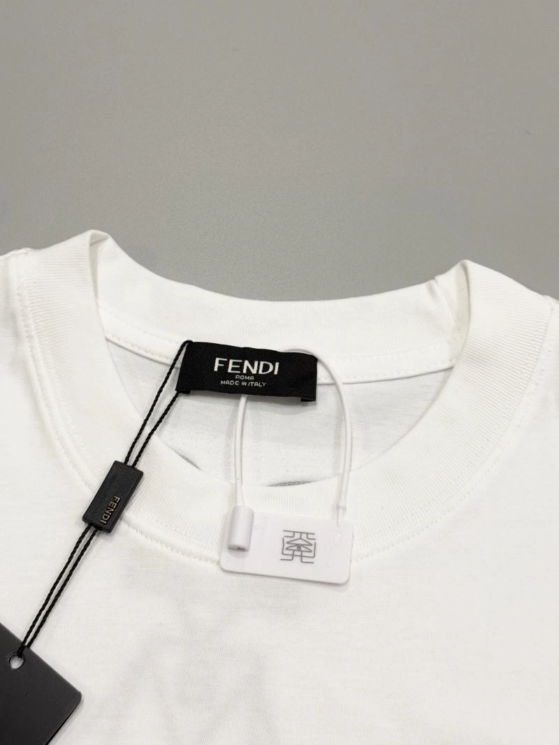 Fendi T-Shirts Minimalist 123007