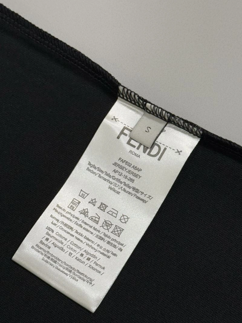 Fendi T-Shirts EasyMatch 123006