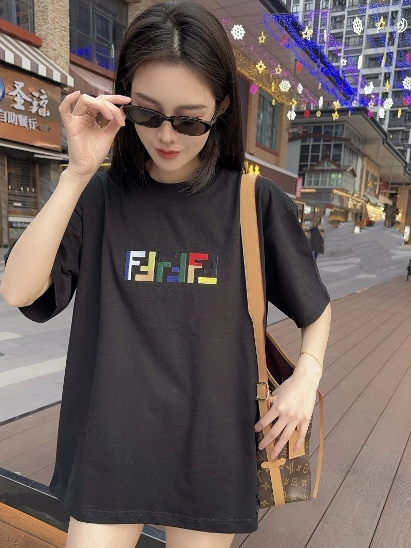 Fendi T-Shirts EasyMatch 123006