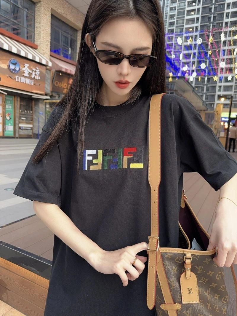 Fendi T-Shirts EasyMatch 123006