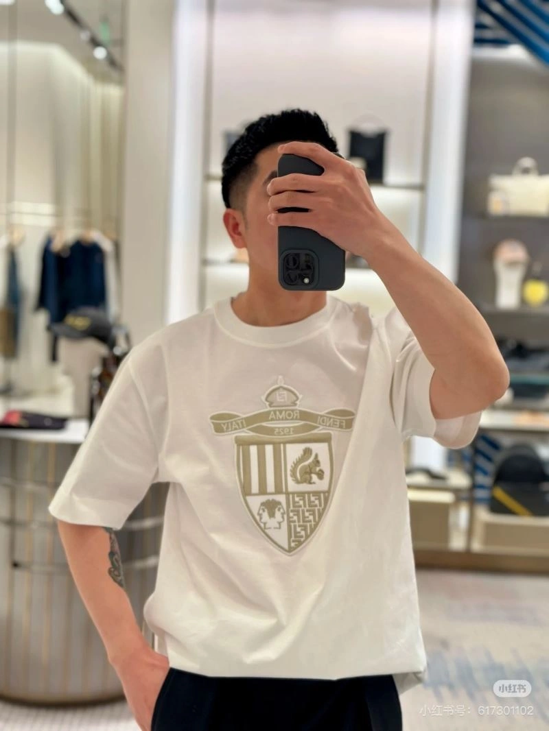 Fendi T-Shirts Compact 123004