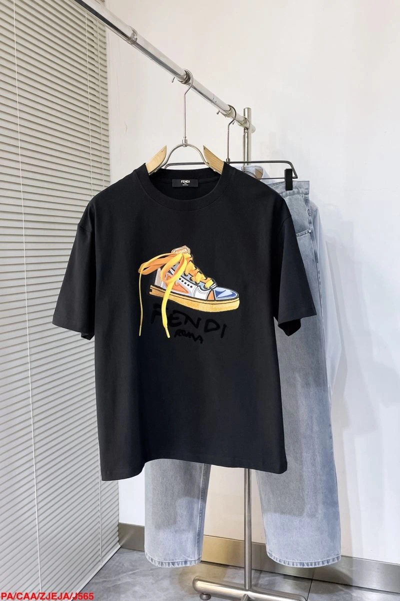 Fendi T-Shirts Bold 123240