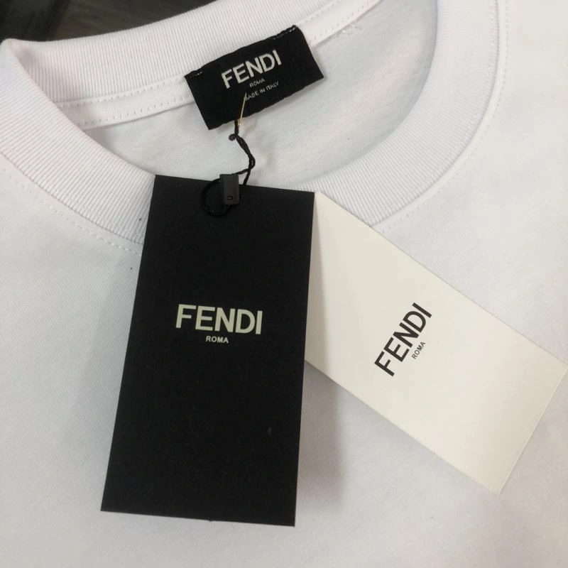 Compact Fendi T-Shirts 123241