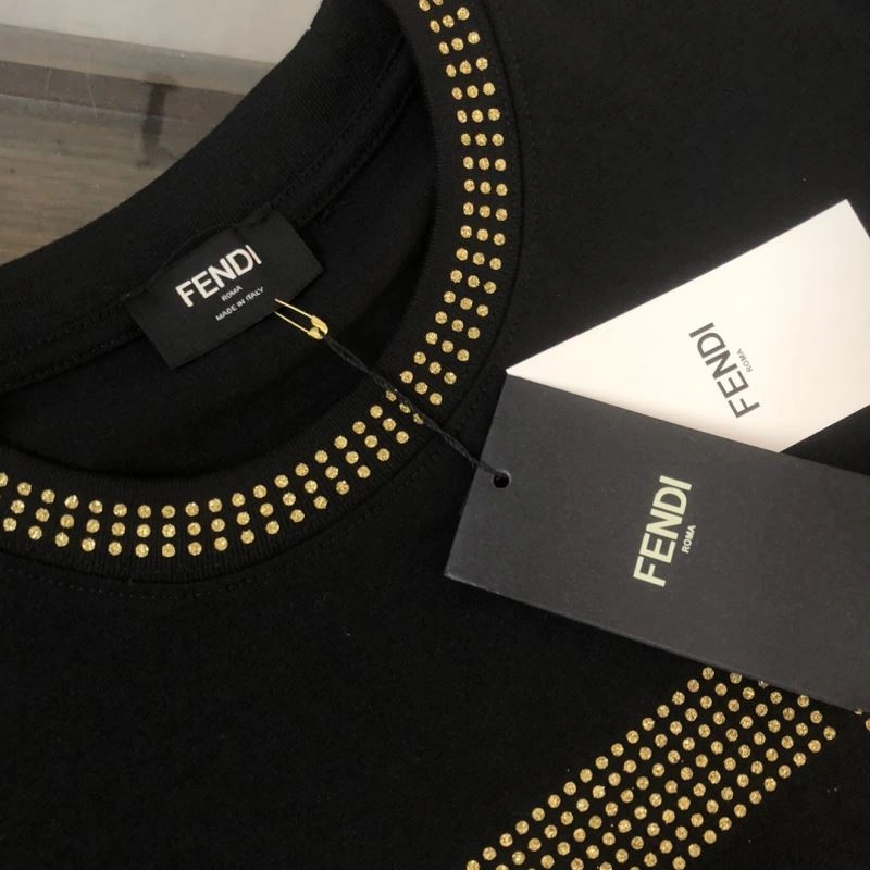 Fendi T-Shirts UrbanStyle 123225