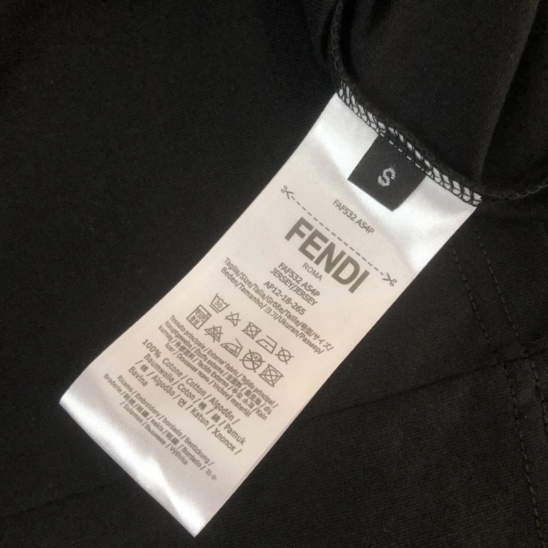 Fendi T-Shirts UrbanStyle 123225