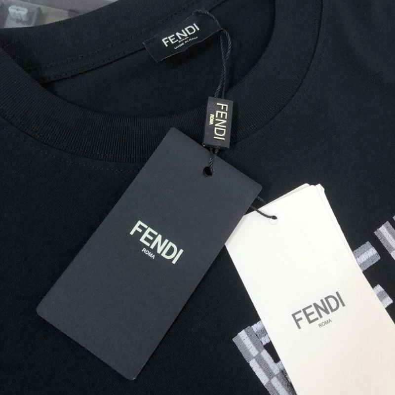 Fendi T-Shirts ComfortFit 123212