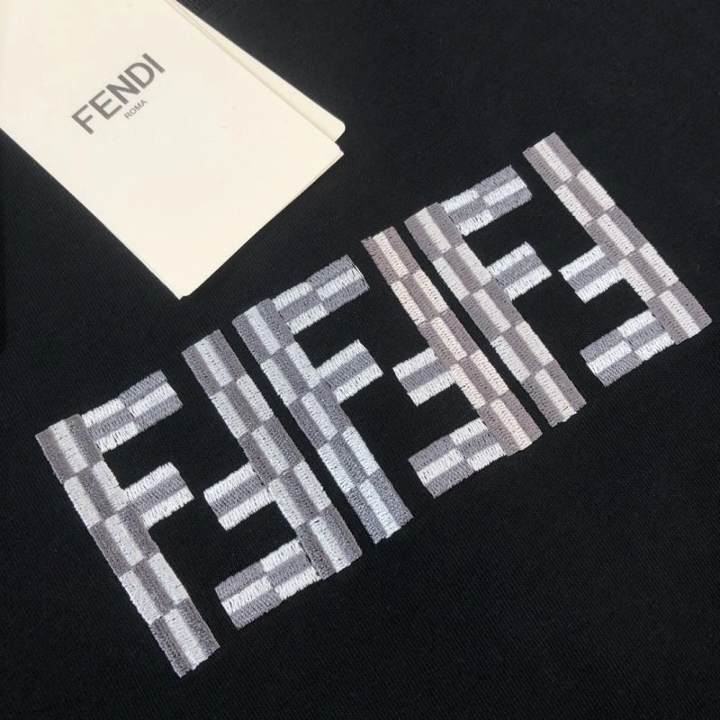 Fendi T-Shirts ComfortFit 123212