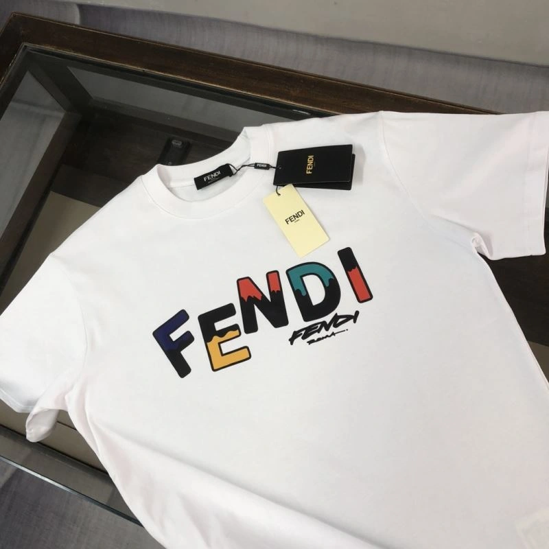 Fendi T-Shirts Sleek 123193