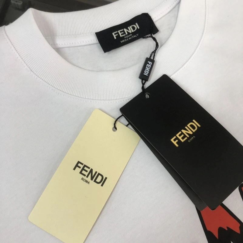 Fendi T-Shirts Sleek 123193