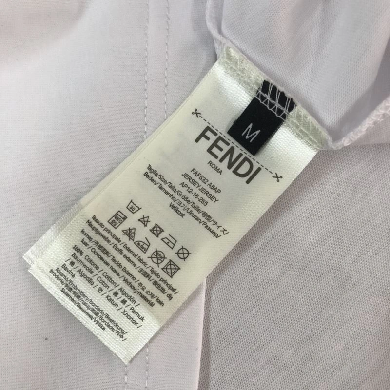 Fendi T-Shirts Sleek 123193