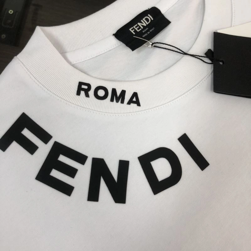 Packable Fendi T-Shirts 123202