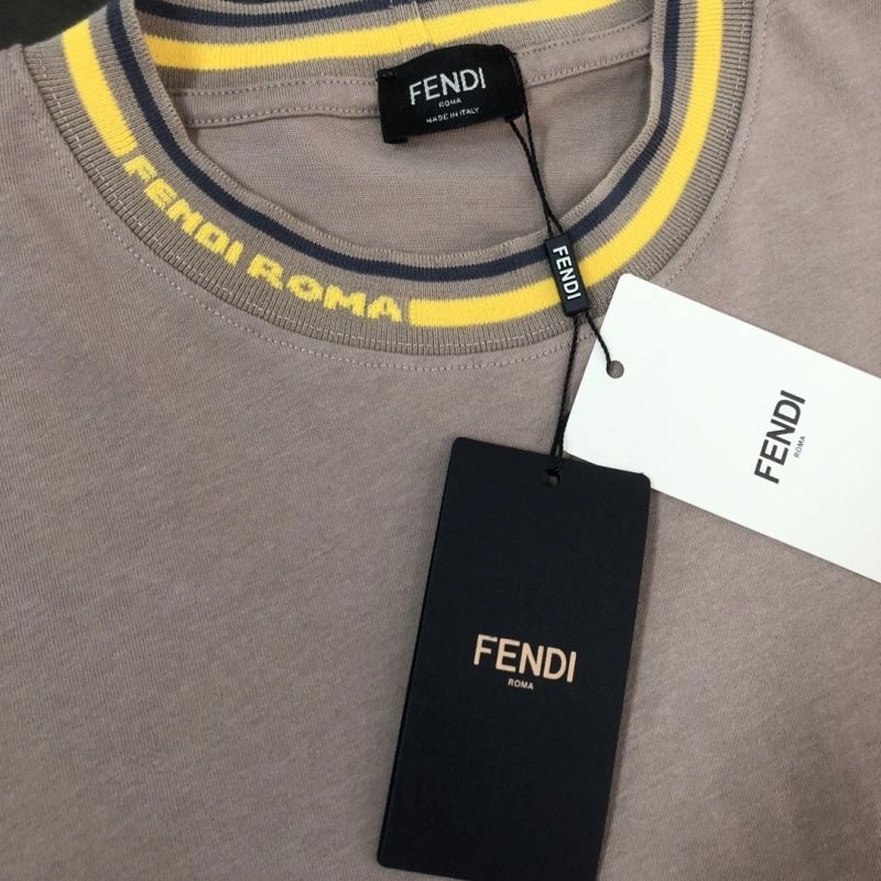 Fendi T-Shirts Effortless 123188