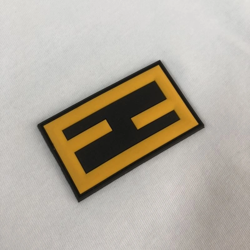 Effortless Fendi T-Shirts 123170