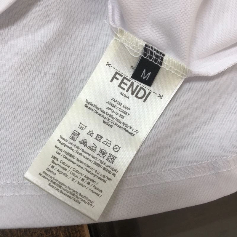Effortless Fendi T-Shirts 123170
