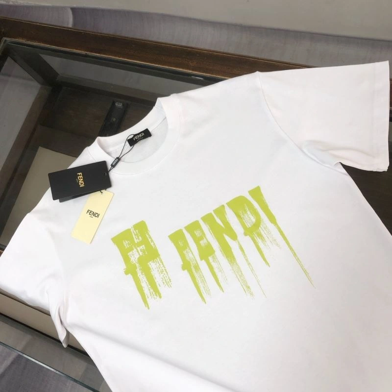 Fendi T-Shirts Snug 123166