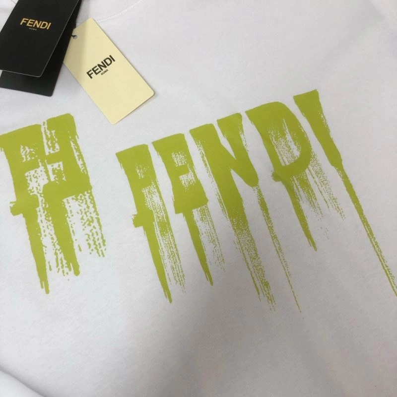 Fendi T-Shirts Snug 123166