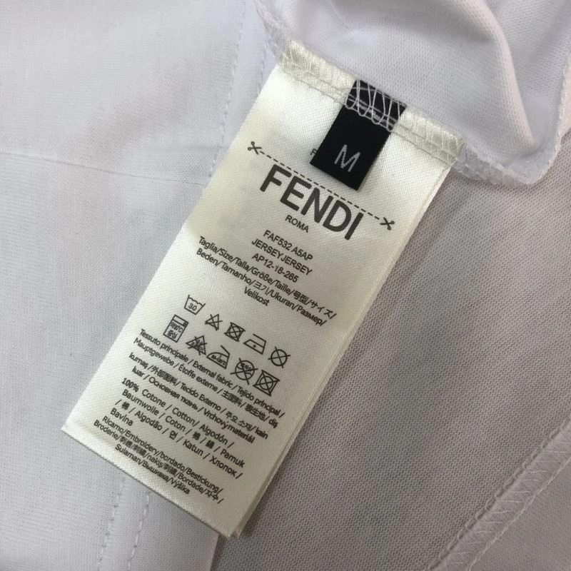 Fendi T-Shirts Snug 123166