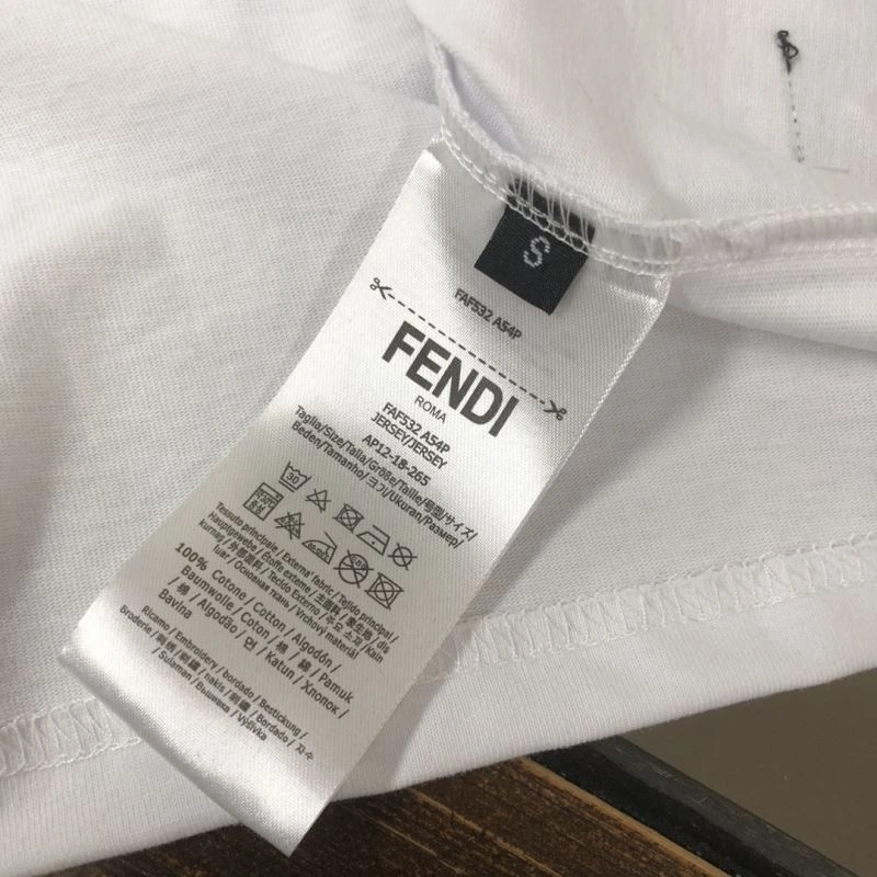 Fendi T-Shirts UrbanStyle 123140