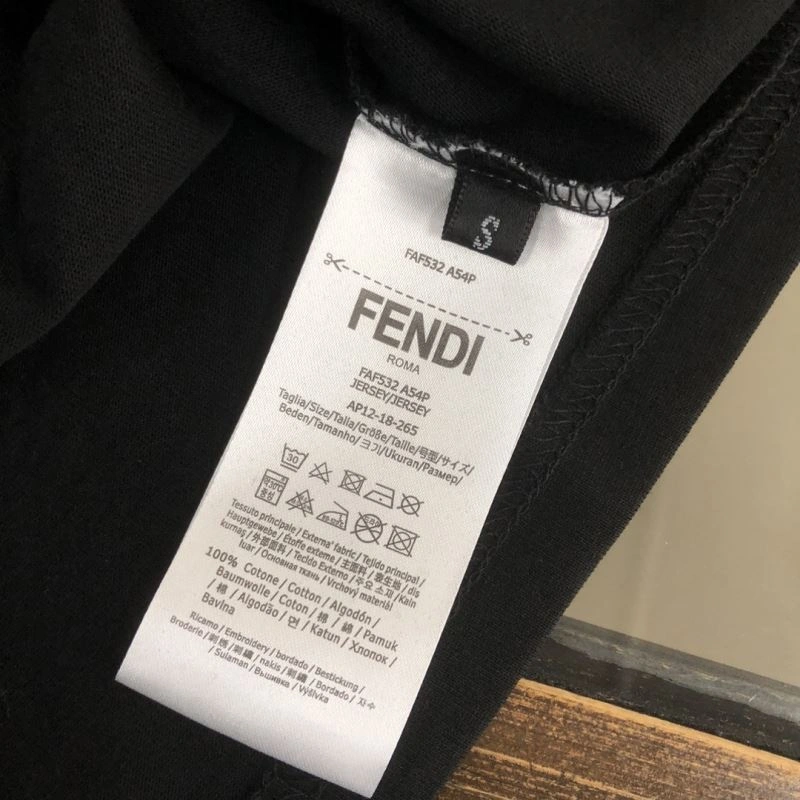 Practical Fendi T-Shirts 123157