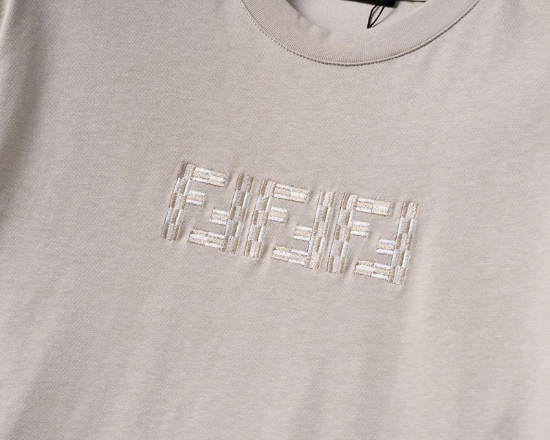 Comfortable Fendi T-Shirts 120379