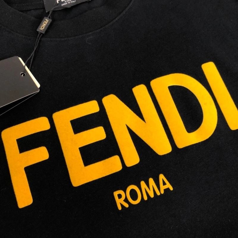 Flexible Fendi T-Shirts 122822